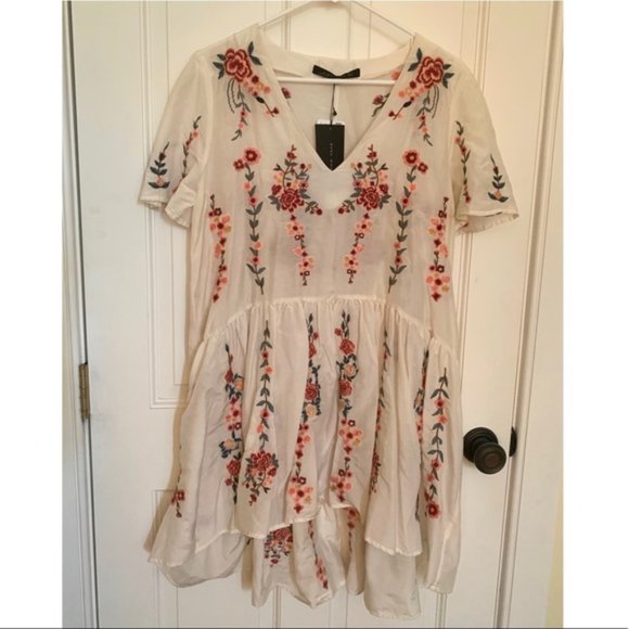 Zara Embroidered Dress - Picture 6 of 7
